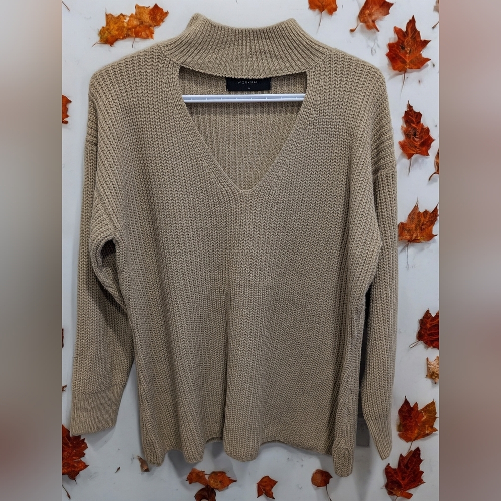 Workhall Beige Sweater Medium Ptp 21-24"